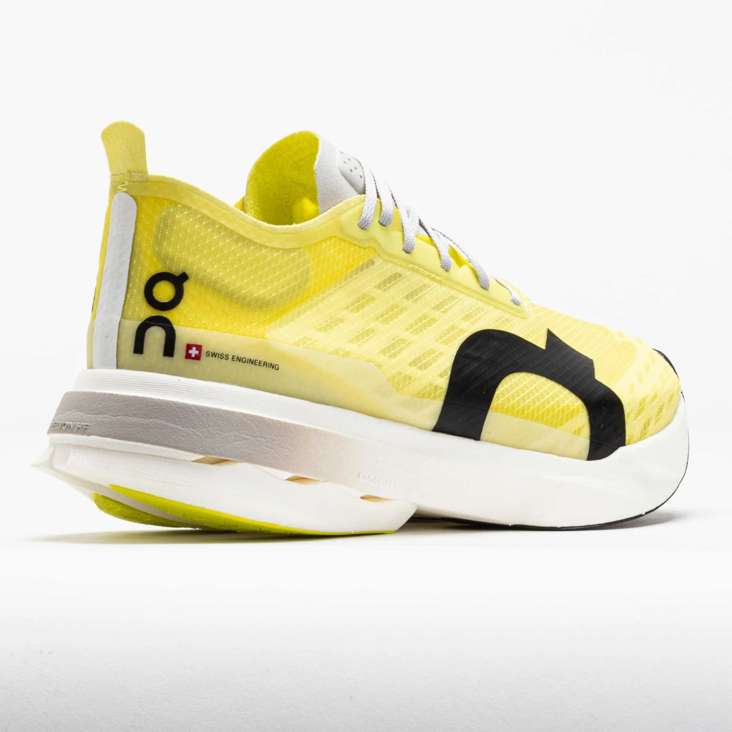 On Running On Cloudboom Strike Women's Limelight/Wolf 6 On Running On Cloudboom Strike Women's Limelight/Wolf - Image 6