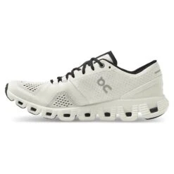 On Running Women's On Cloud X II - 40.99702 -On Running Store Small JPEG FW20 Cloud X White Black W Pack Shot 4