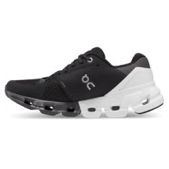 On Running Women's On Cloudflyer 4 - 71.98671 -On Running Store SmallJPEG 71.98671 cloudflyer 4 fw22 black white w g4