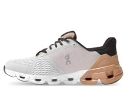 On Running Women's On Cloudflyer II - 21.99566 -On Running Store zm3